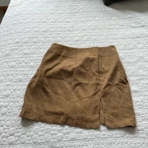 brown mini skirt with slit